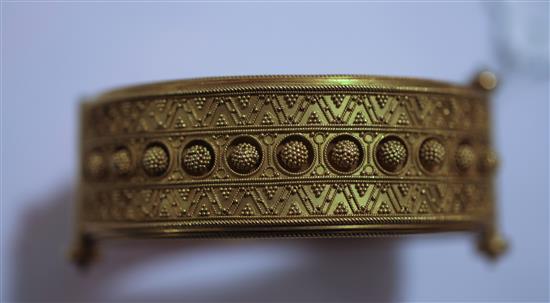 A Victorian gold hinged bangle,